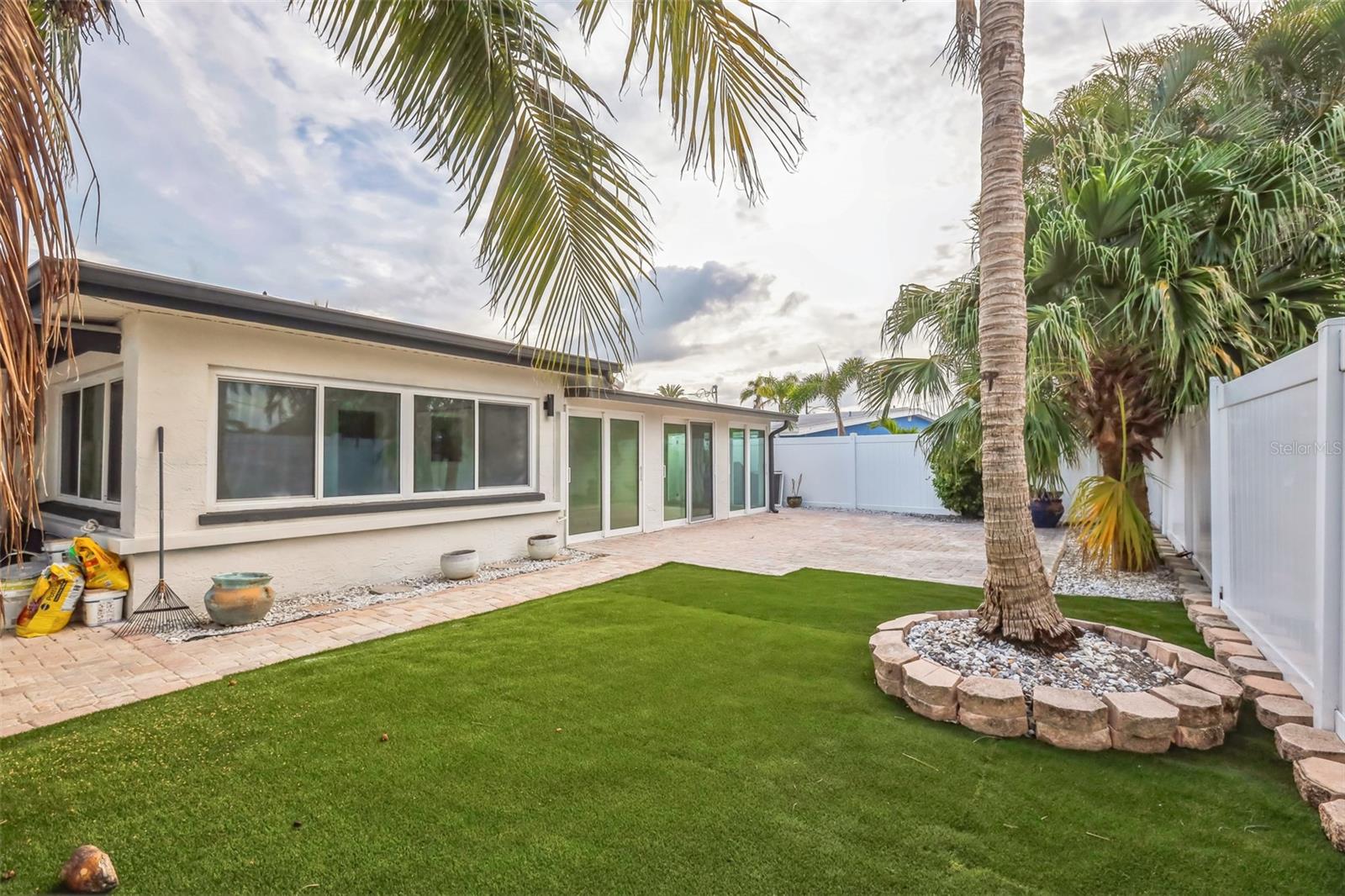 747 PRUITT DR, MADEIRA BEACH, FL, 33708