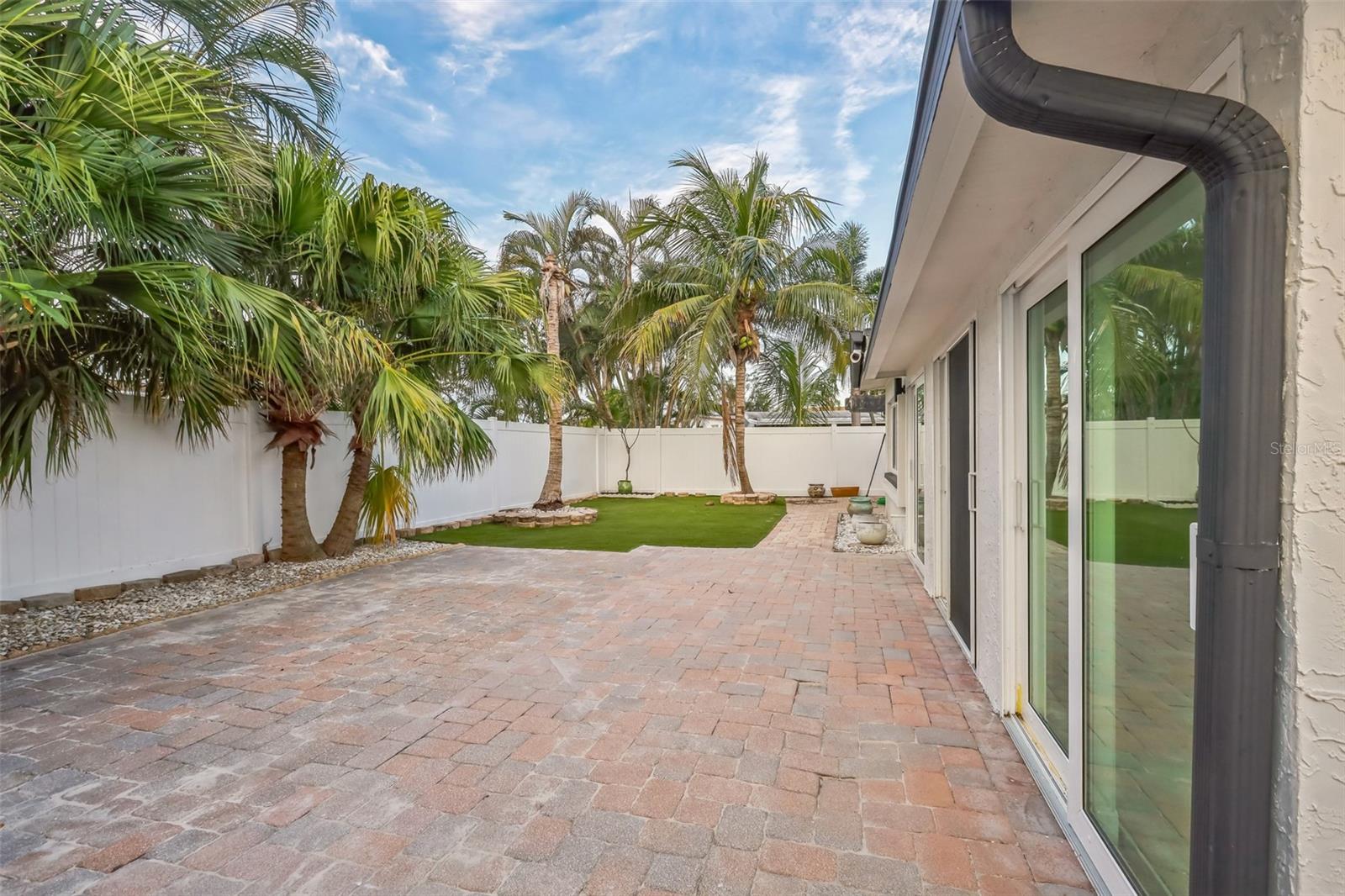 747 PRUITT DR, MADEIRA BEACH, FL, 33708