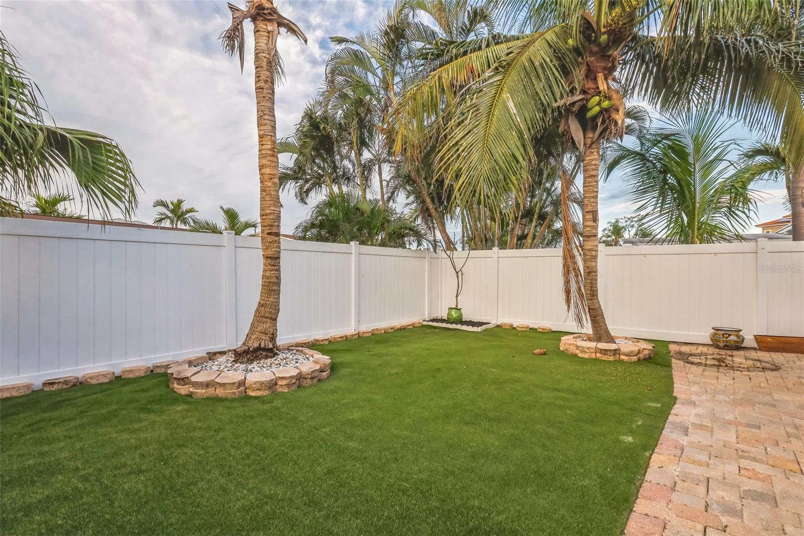 747 PRUITT DR, MADEIRA BEACH, FL, 33708