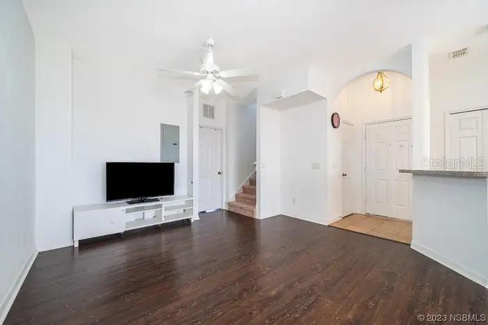 1246 S BEACH CIR, KISSIMMEE, FL, 34746