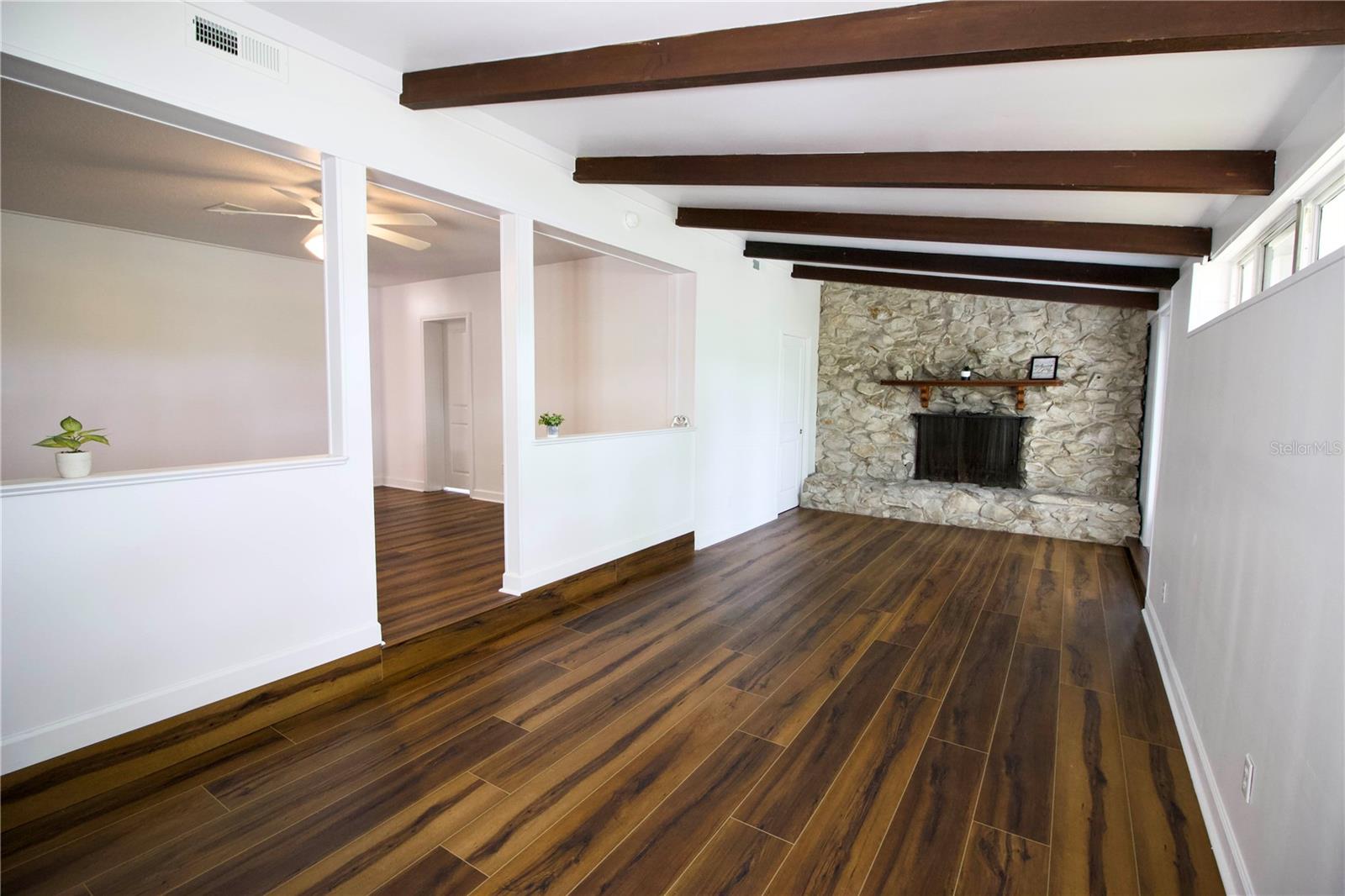 1114 OAK DR, LEESBURG, FL, 34748