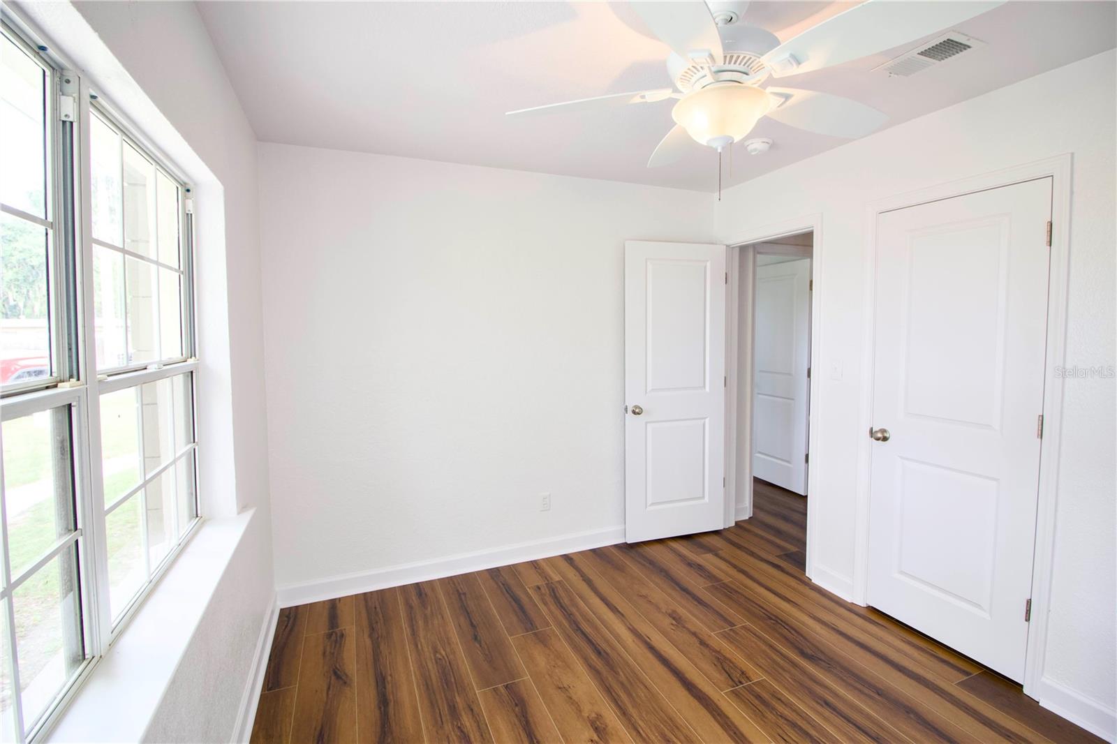 1114 OAK DR, LEESBURG, FL, 34748