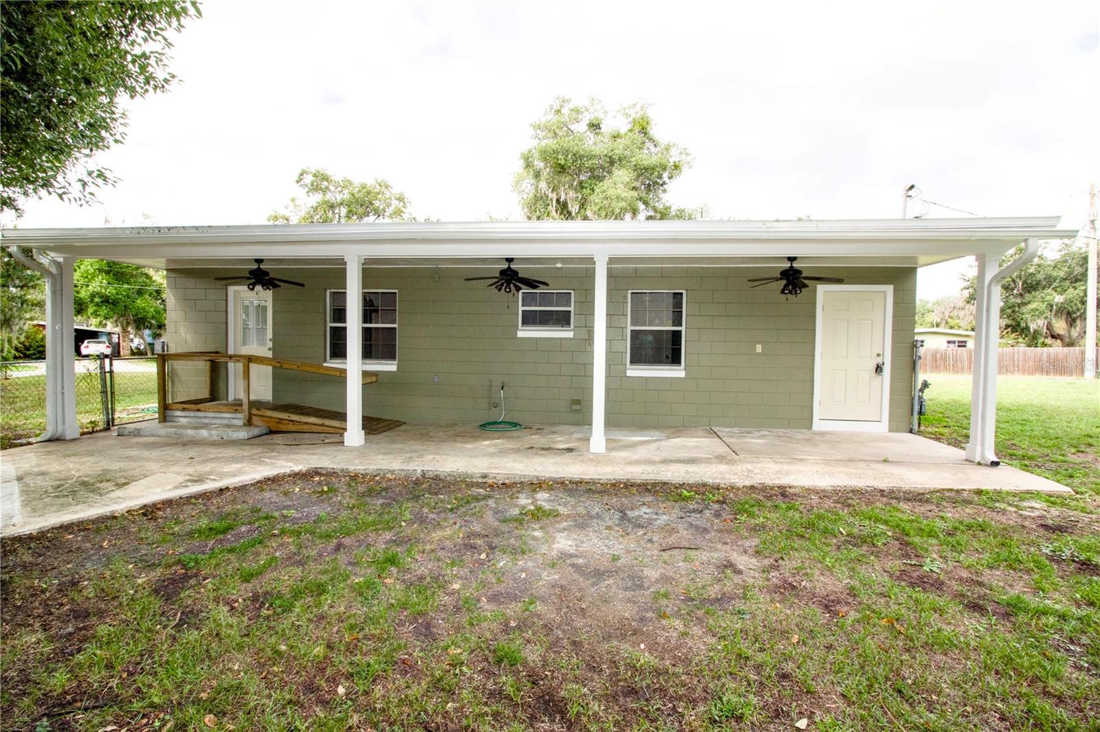 1114 OAK DR, LEESBURG, FL, 34748
