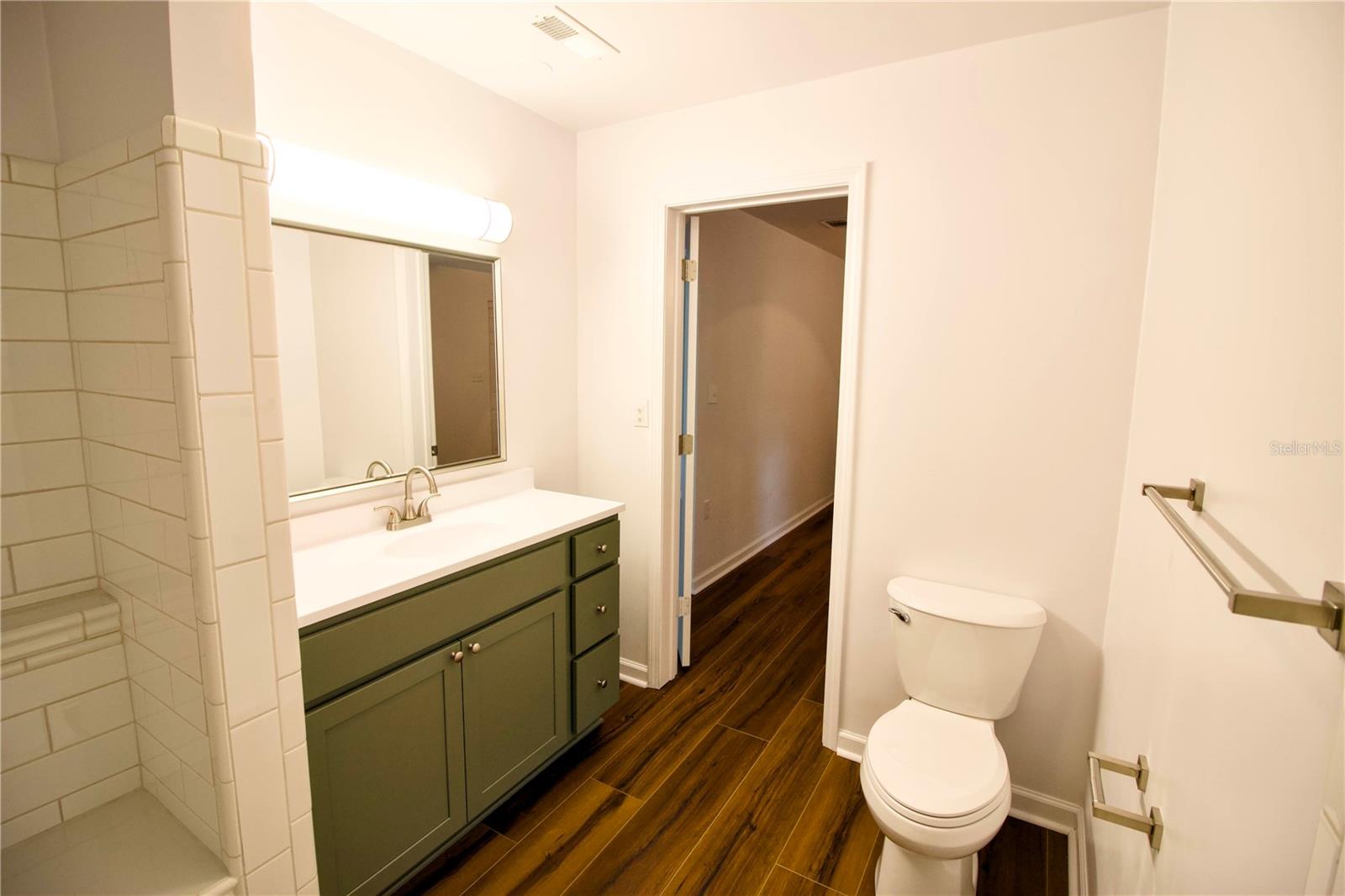 1114 OAK DR, LEESBURG, FL, 34748