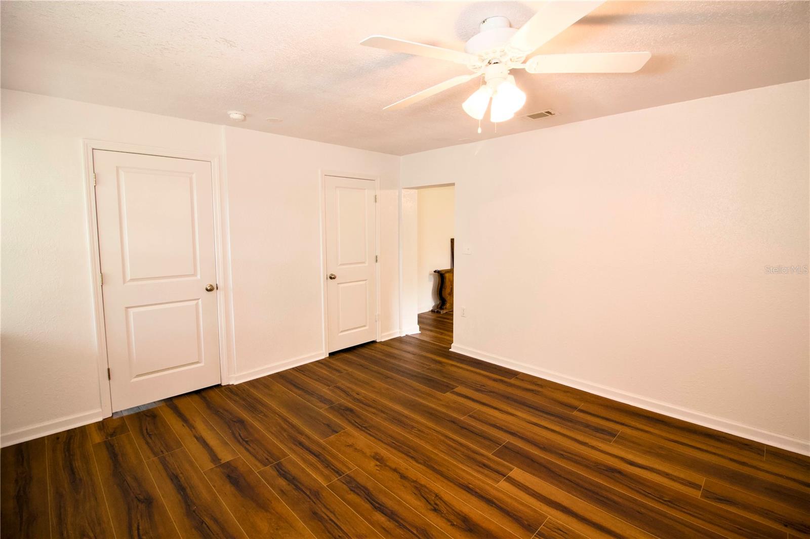 1114 OAK DR, LEESBURG, FL, 34748