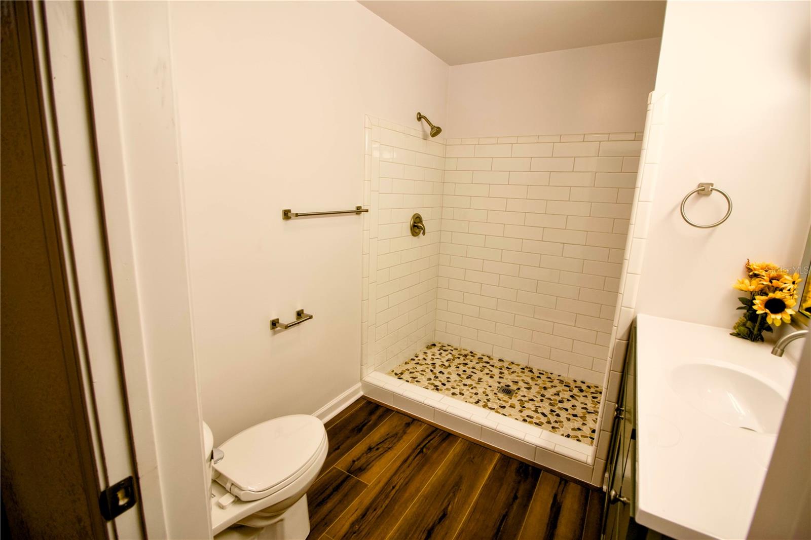 1114 OAK DR, LEESBURG, FL, 34748