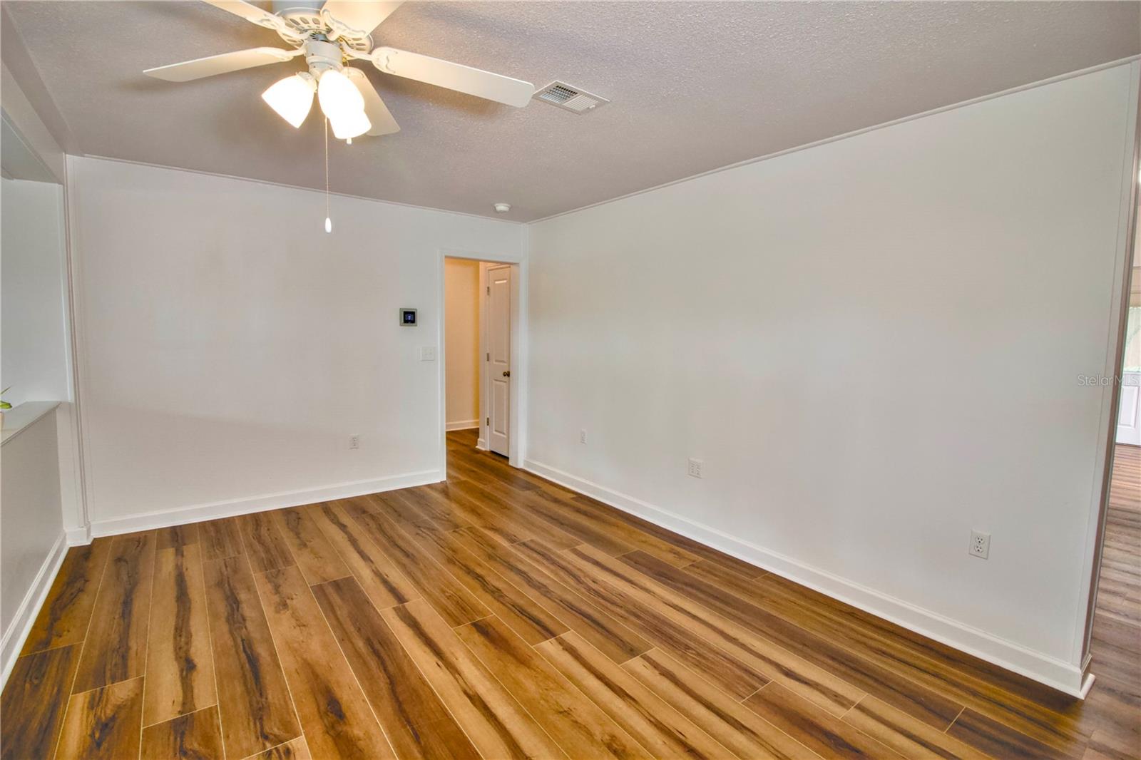 1114 OAK DR, LEESBURG, FL, 34748