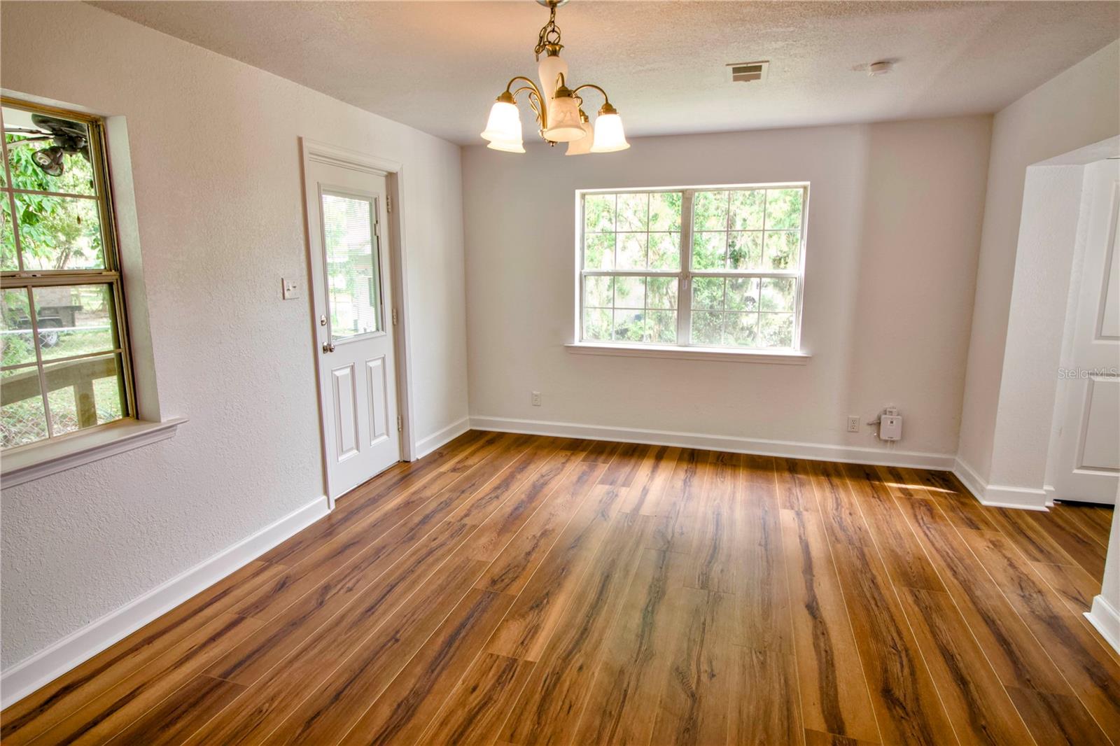 1114 OAK DR, LEESBURG, FL, 34748