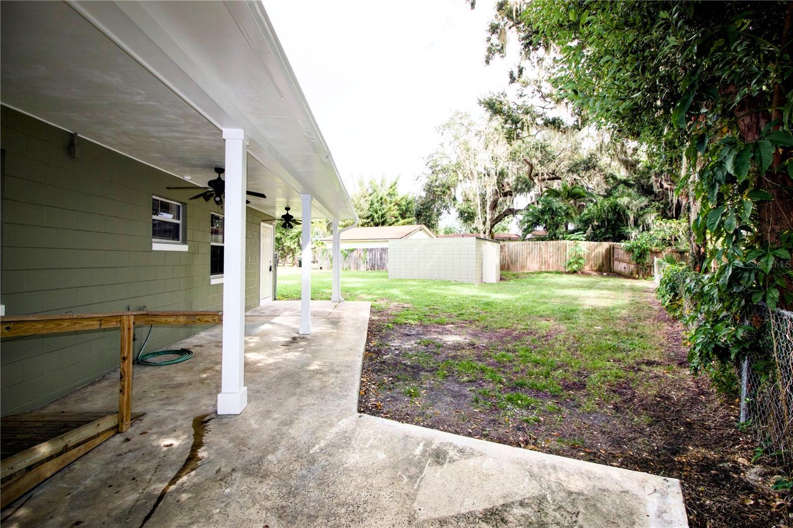 1114 OAK DR, LEESBURG, FL, 34748