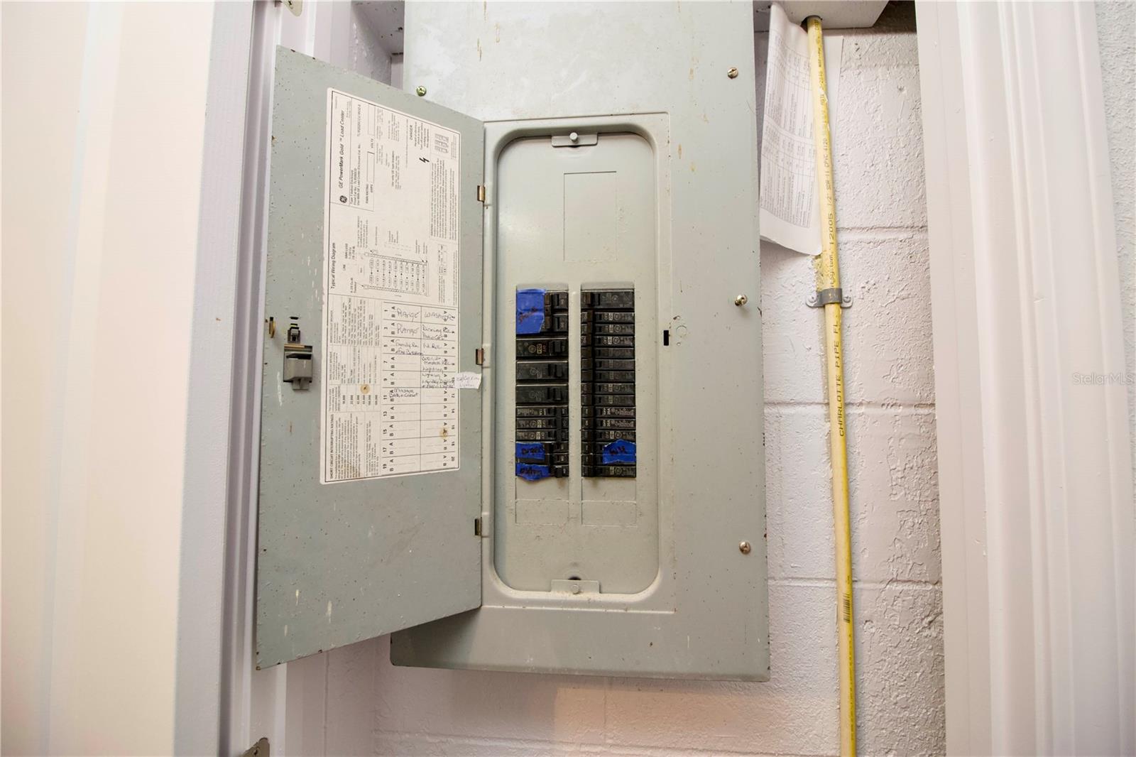 1114 OAK DR, LEESBURG, FL, 34748