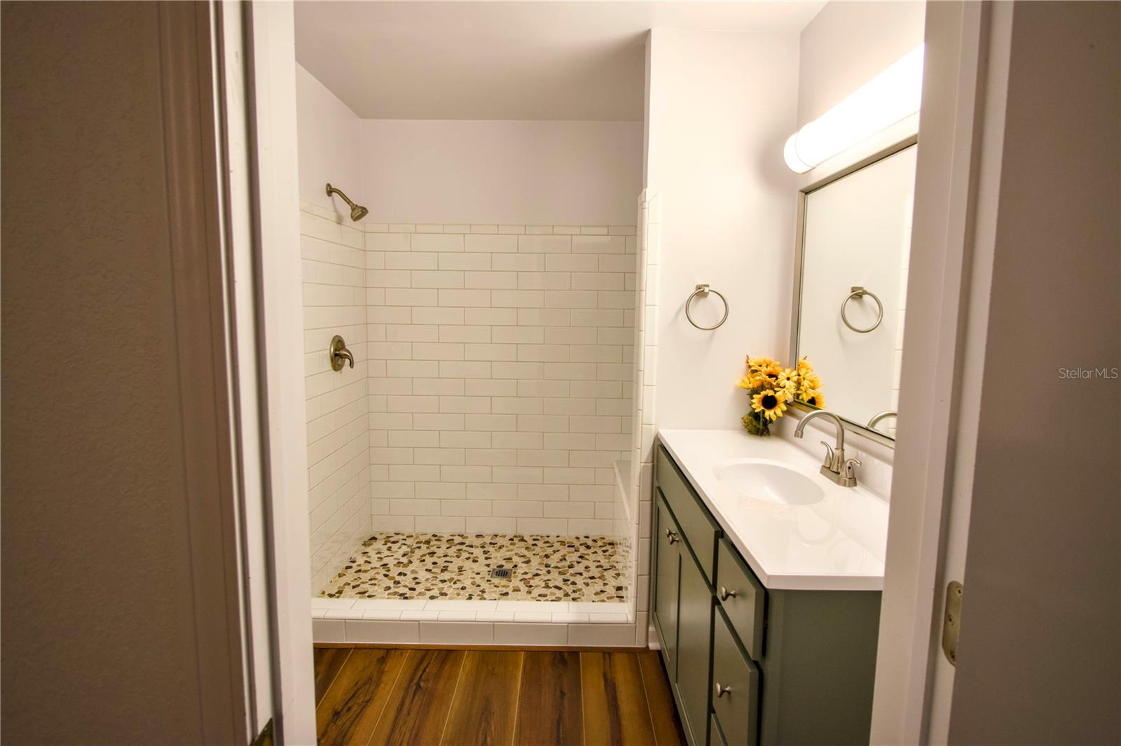 1114 OAK DR, LEESBURG, FL, 34748