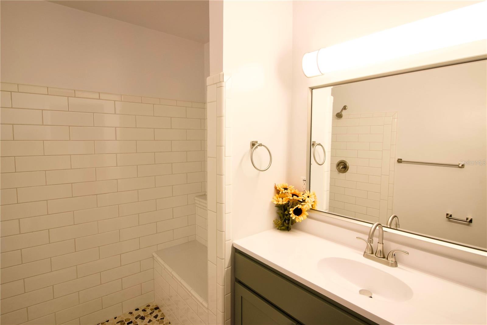 1114 OAK DR, LEESBURG, FL, 34748