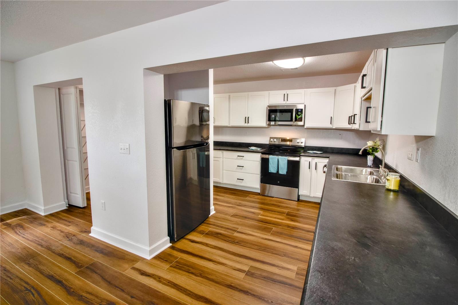 1114 OAK DR, LEESBURG, FL, 34748