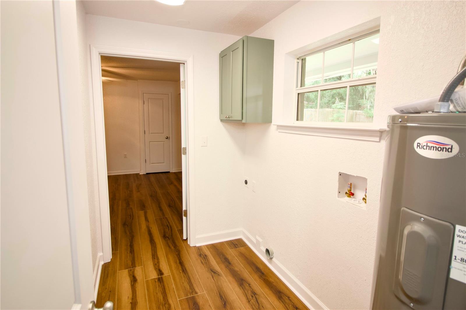 1114 OAK DR, LEESBURG, FL, 34748