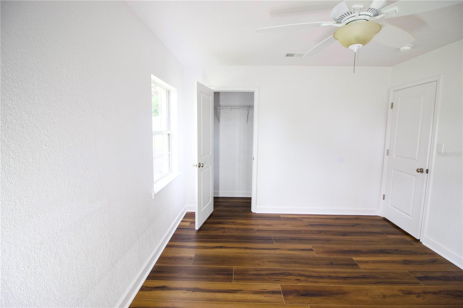 1114 OAK DR, LEESBURG, FL, 34748