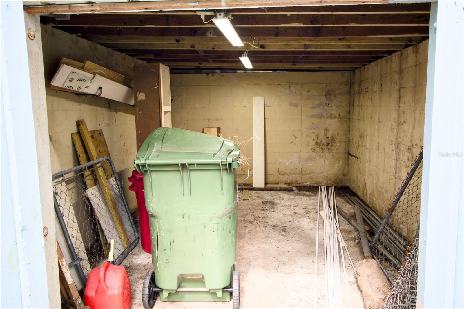 1114 OAK DR, LEESBURG, FL, 34748