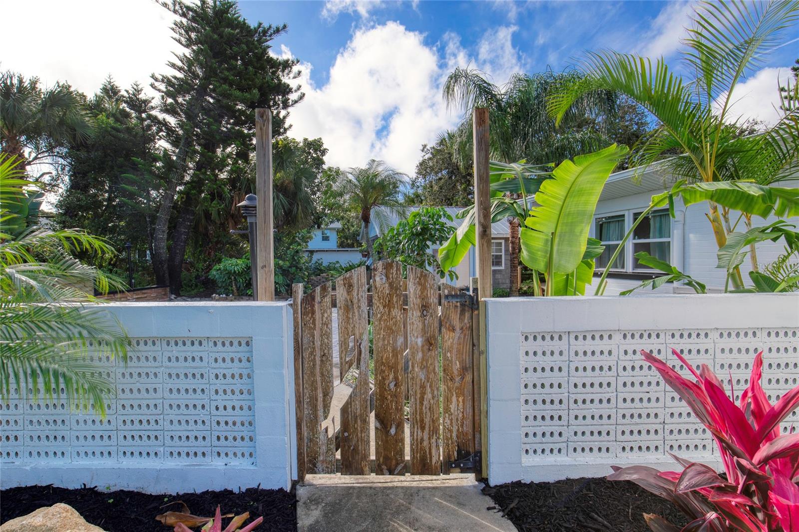 14 SUNSET TER, DAYTONA BEACH, FL, 32118