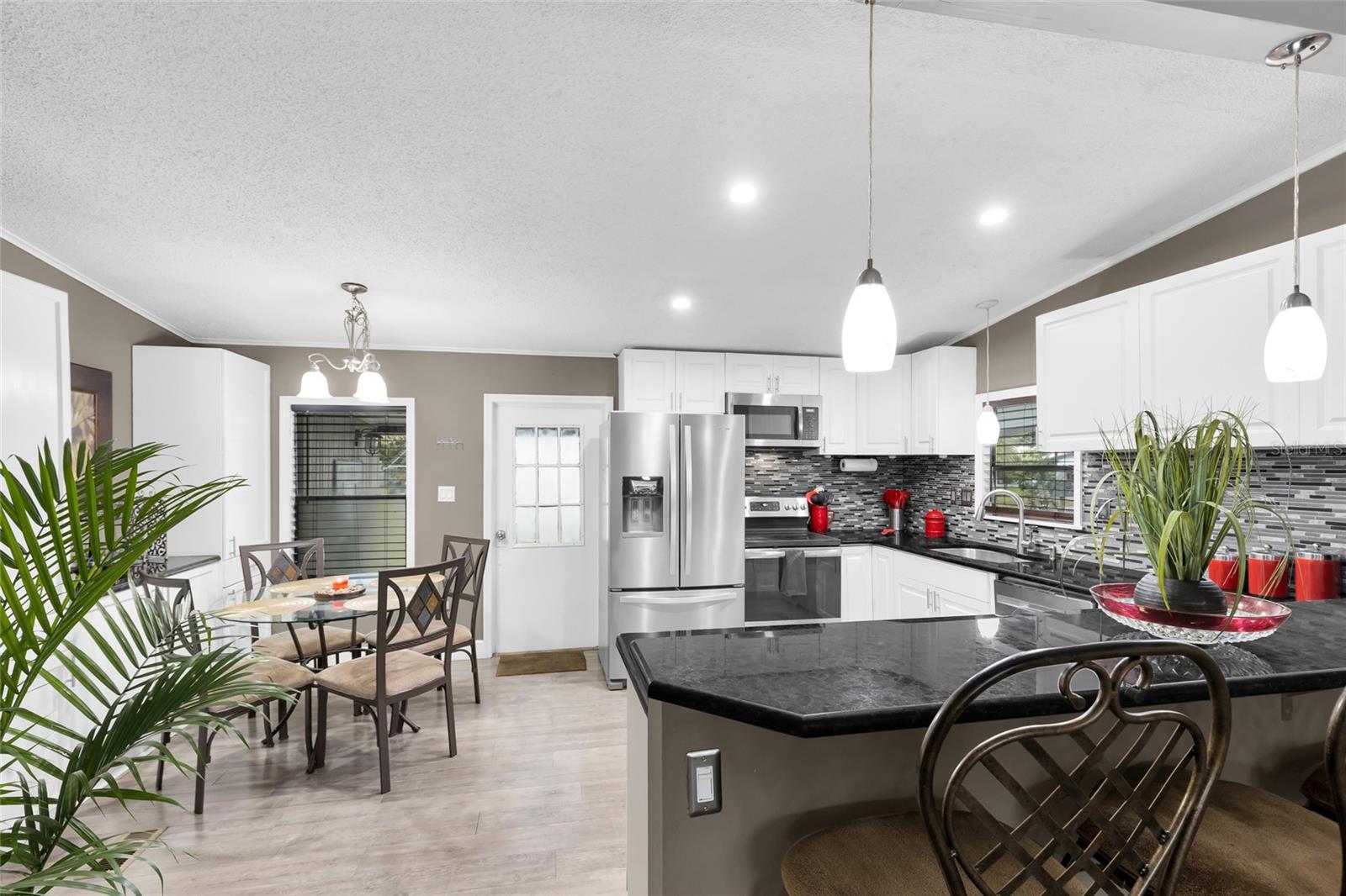 306 S TIMBER TRL, WILDWOOD, FL, 34785