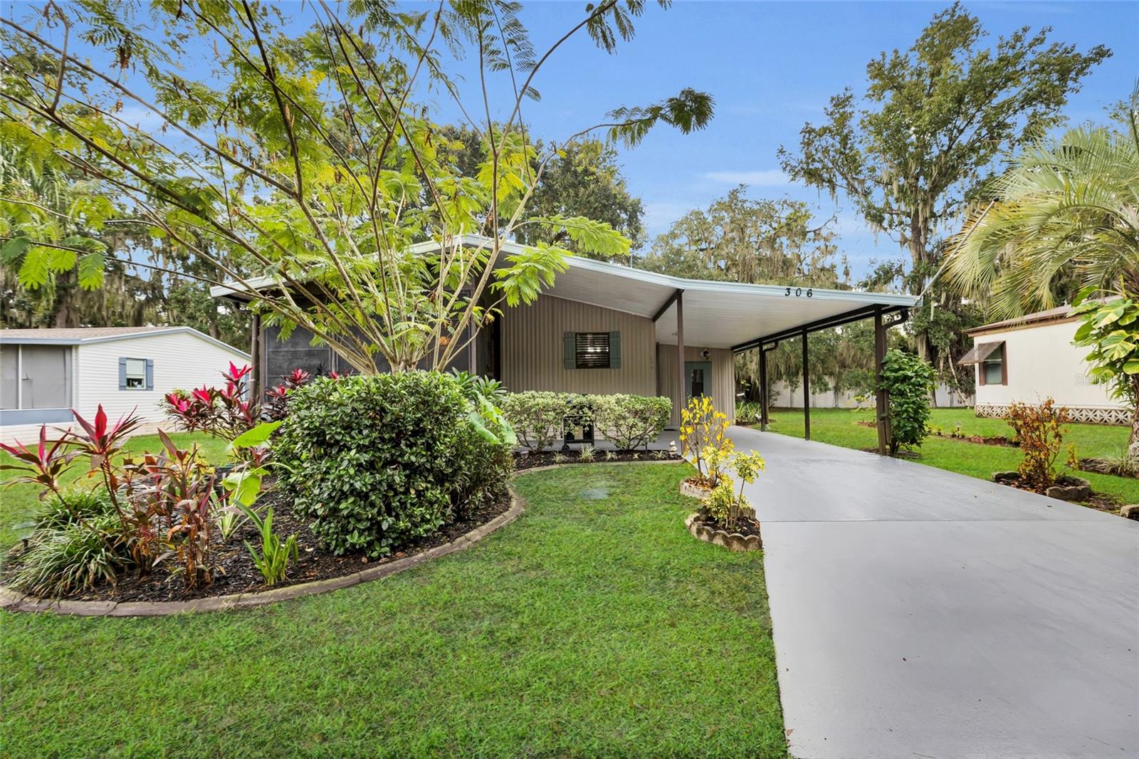 306 S TIMBER TRL, WILDWOOD, FL, 34785