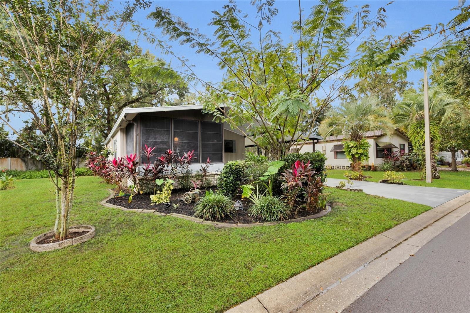 306 S TIMBER TRL, WILDWOOD, FL, 34785