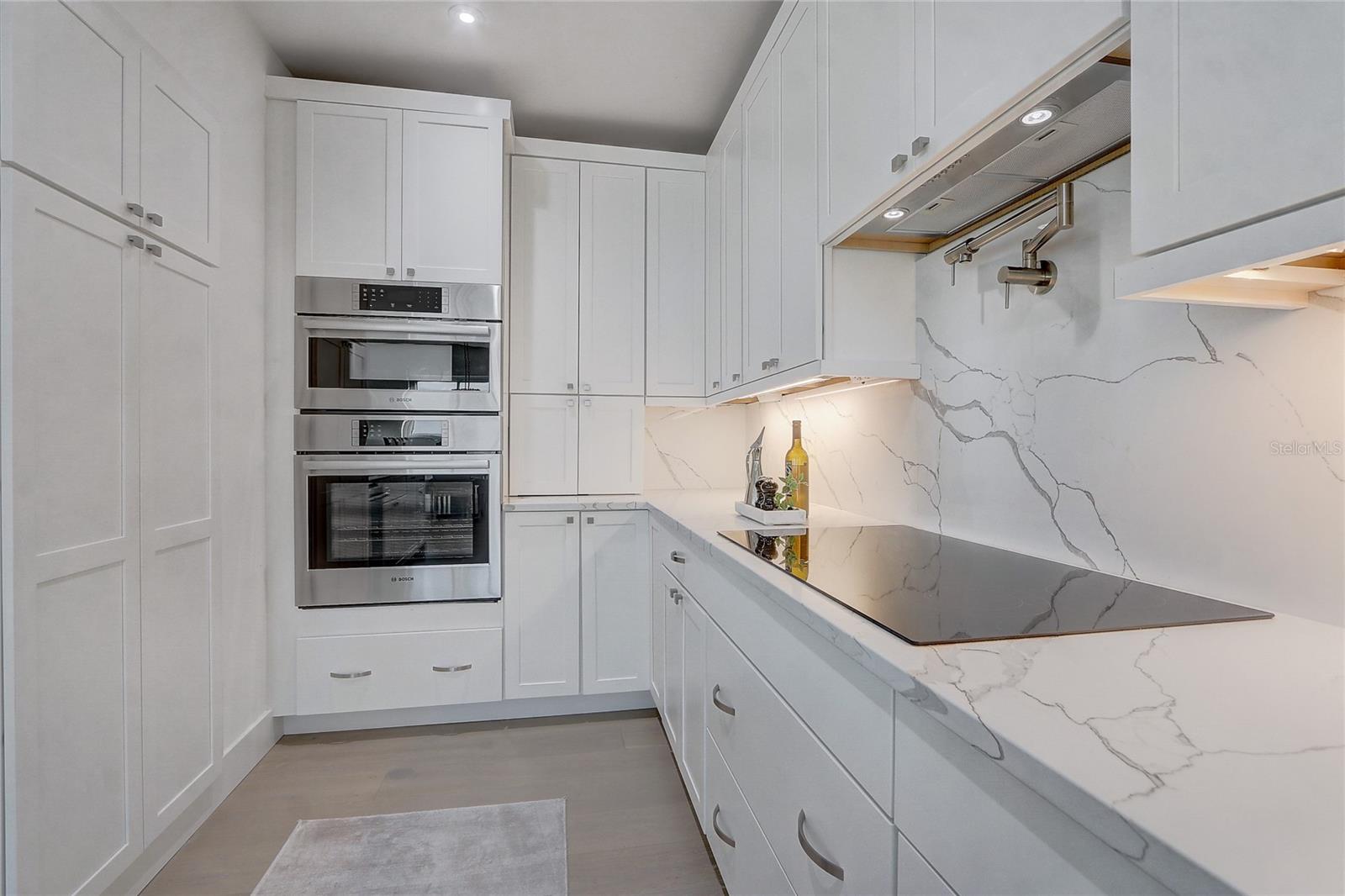 100 S EOLA DR #1614, ORLANDO, FL, 32801