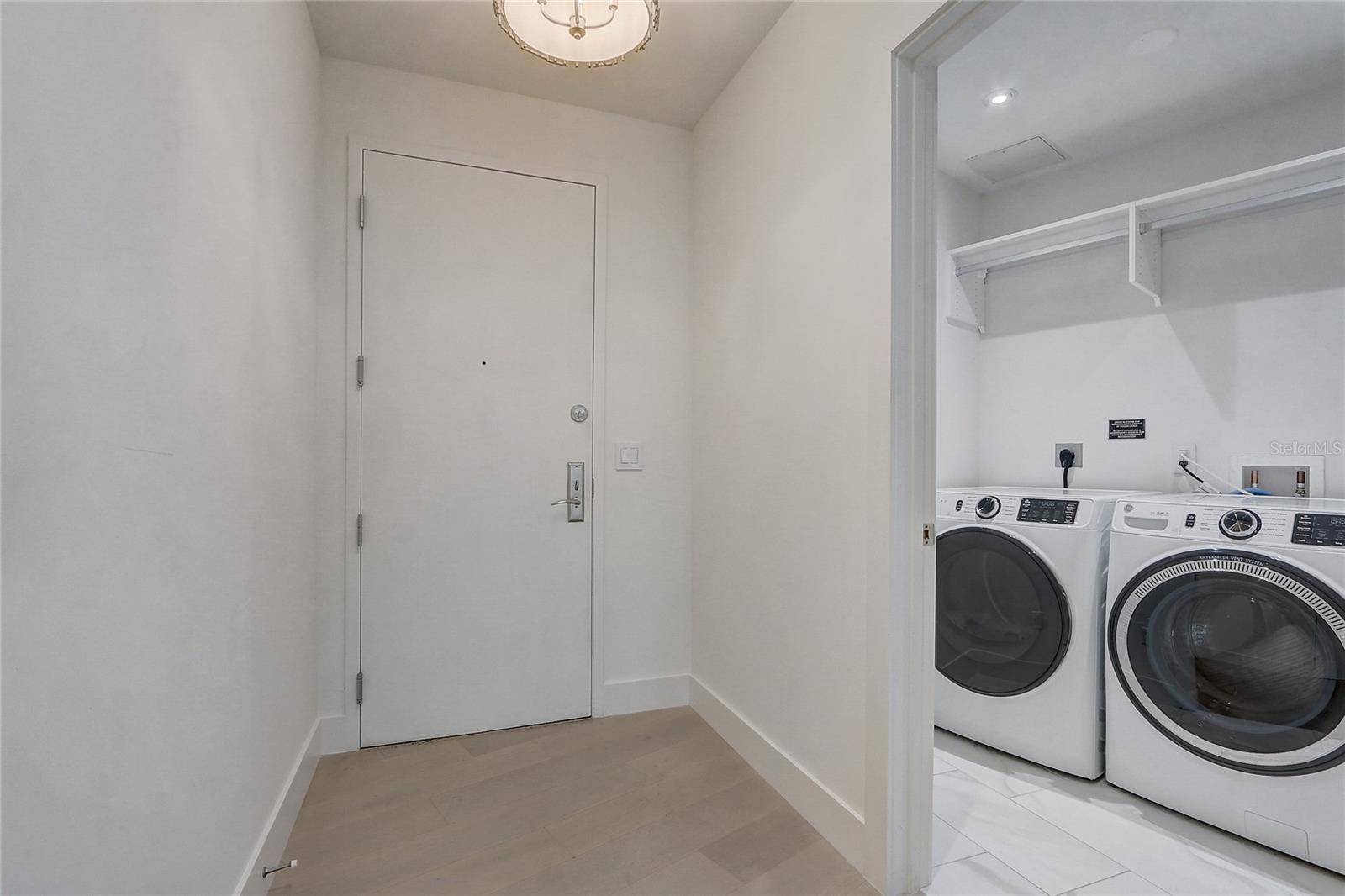 100 S EOLA DR #1614, ORLANDO, FL, 32801