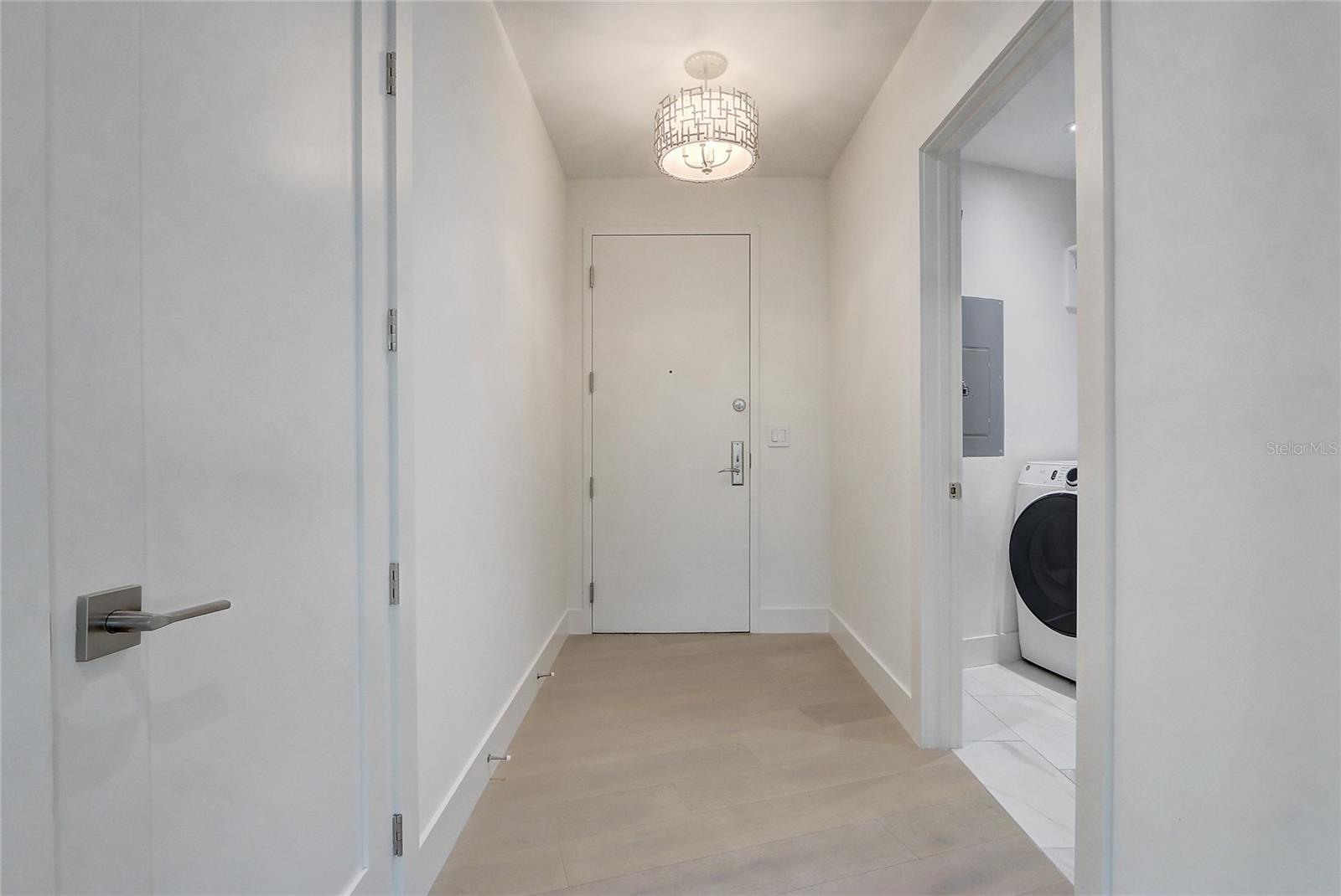 100 S EOLA DR #1614, ORLANDO, FL, 32801