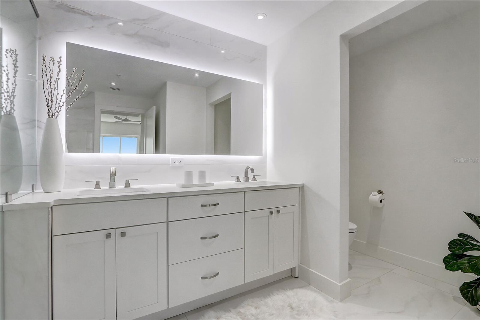 100 S EOLA DR #1614, ORLANDO, FL, 32801