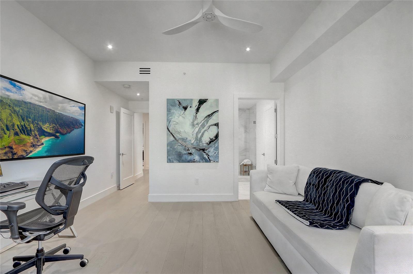 100 S EOLA DR #1614, ORLANDO, FL, 32801