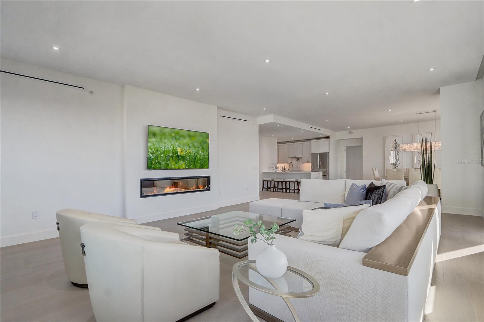 100 S EOLA DR #1614, ORLANDO, FL, 32801