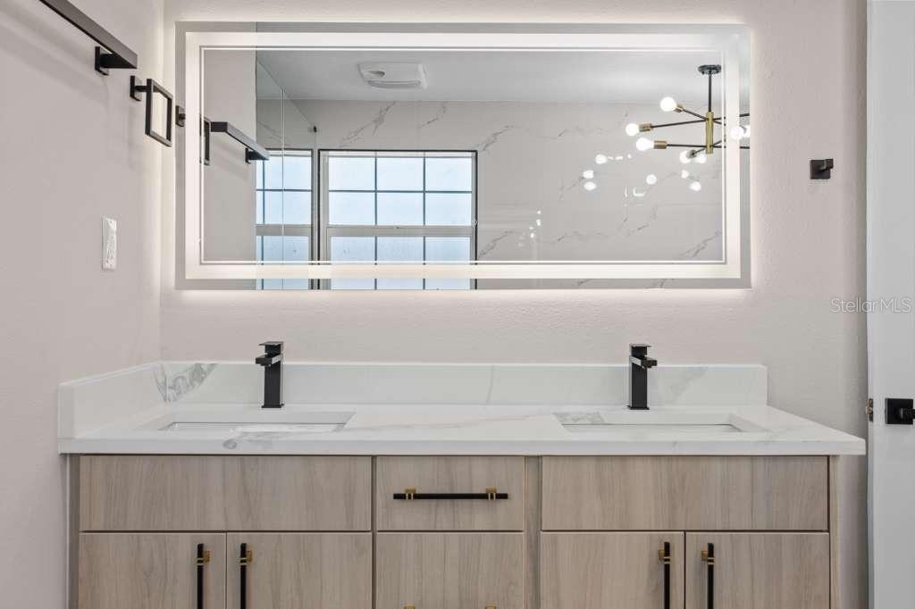 504 DRIFTWOOD DR E, PALM HARBOR, FL, 34683