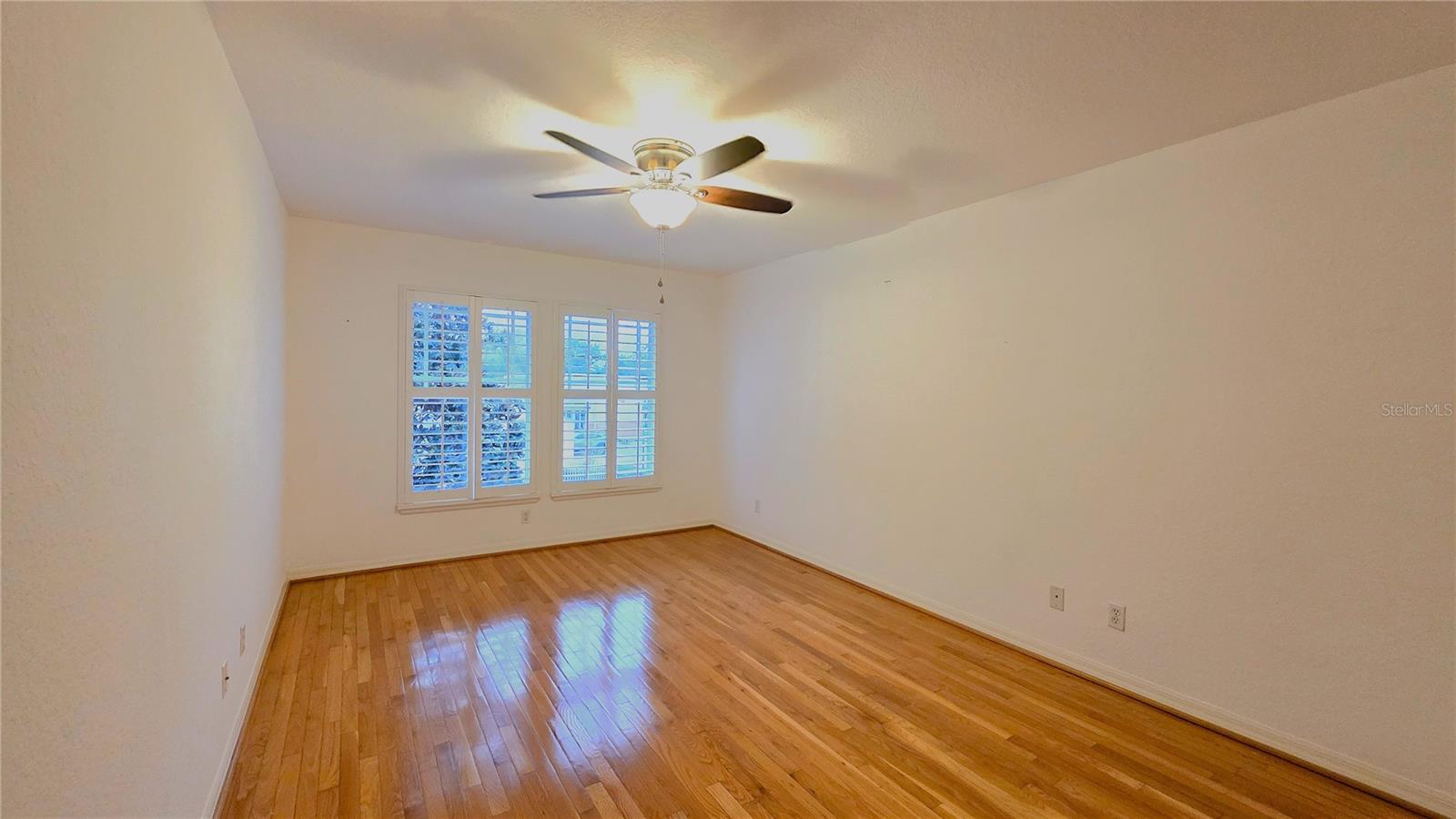 381 1ST AVE SW, LARGO, FL, 33770