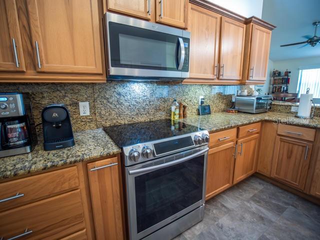 2167 KERWOOD LOOP, THE VILLAGES, FL, 32162