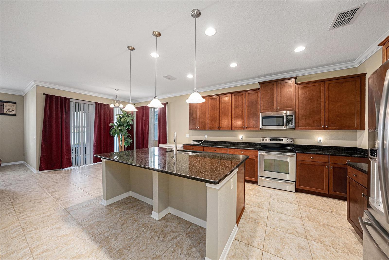 10661 PICTORIAL PARK DR, TAMPA, FL, 33647