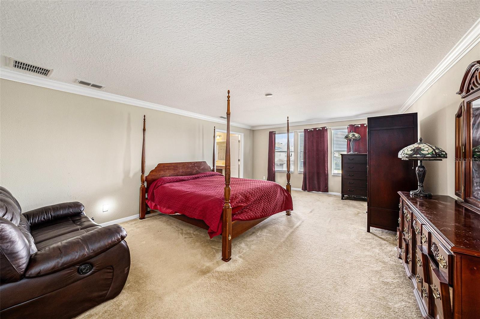 10661 PICTORIAL PARK DR, TAMPA, FL, 33647