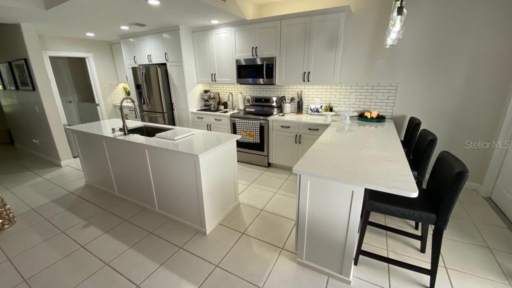 9221 NORTHLAKE PKWY, ORLANDO, FL, 32827