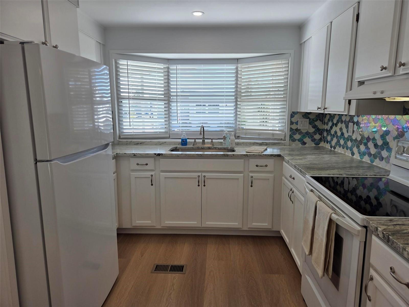 3235 SWEET BAY TER, SARASOTA, FL, 34237