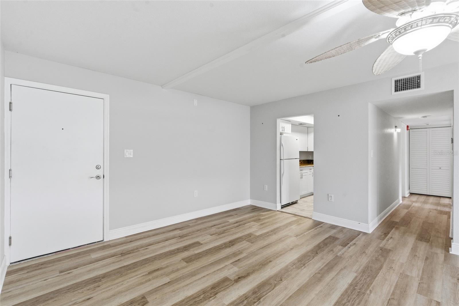 C7516878 Property Photo