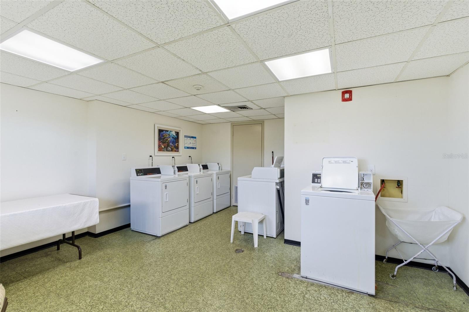 C7516878 Property Photo