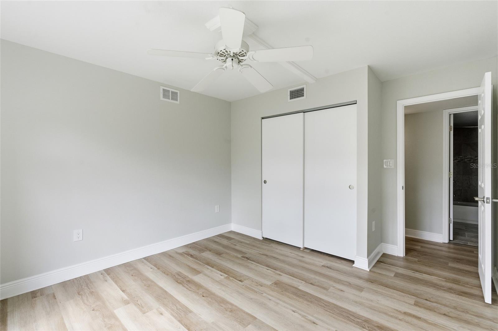 C7516878 Property Photo