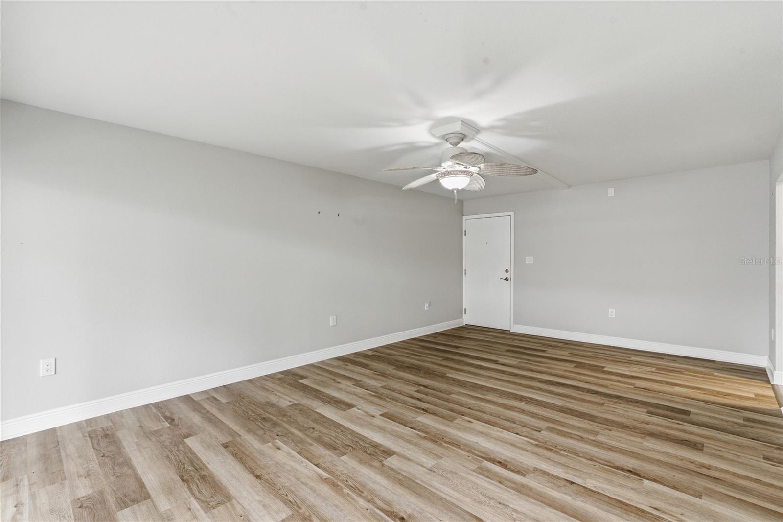 C7516878 Property Photo