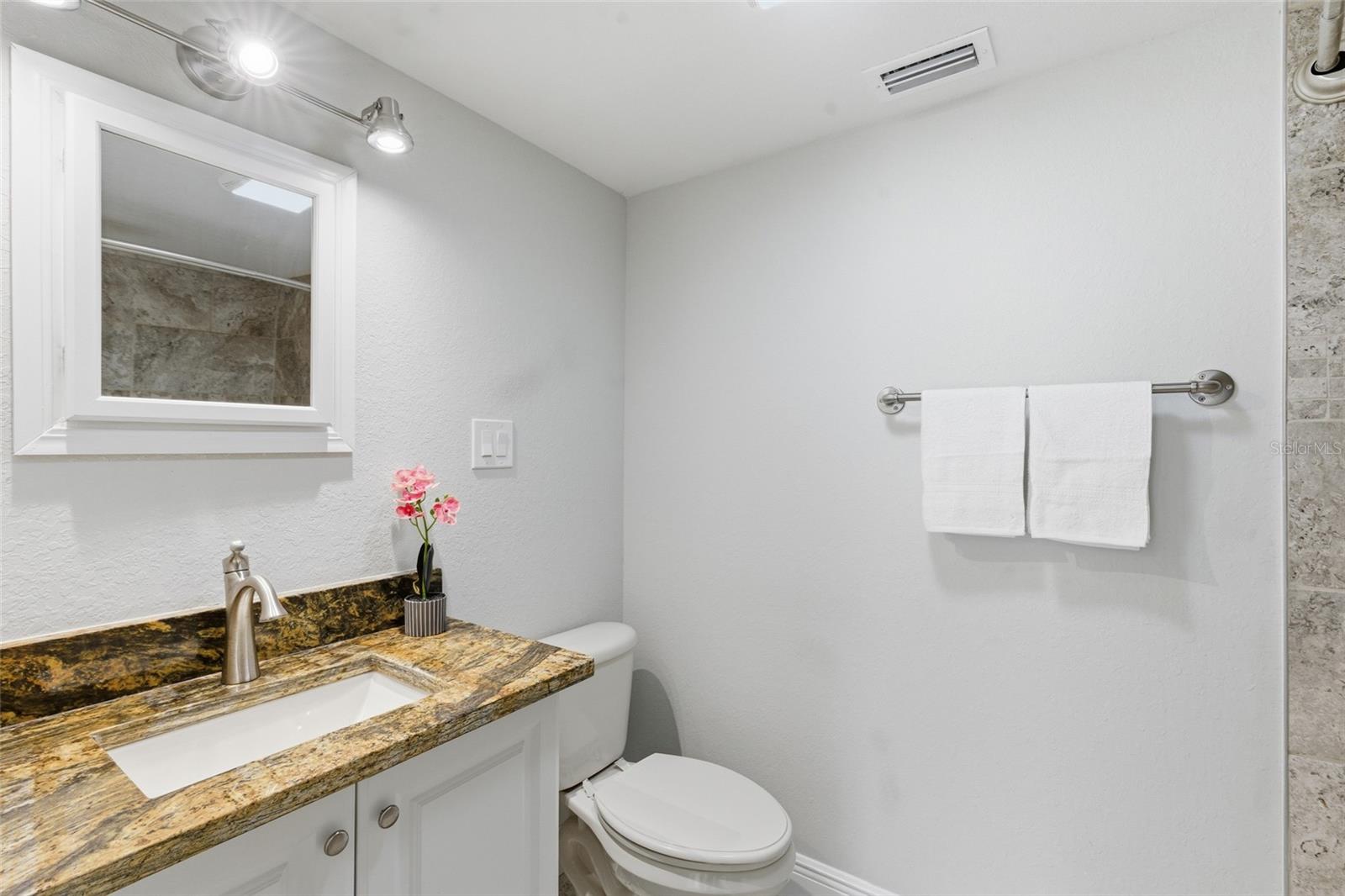 C7516878 Property Photo