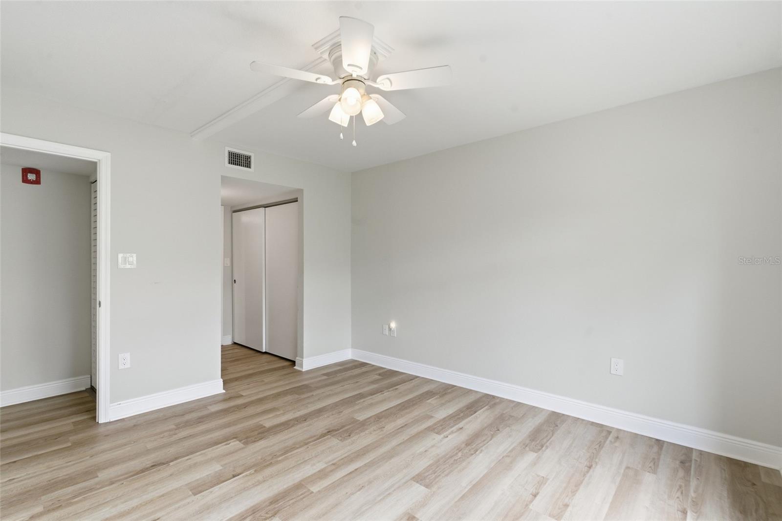 C7516878 Property Photo