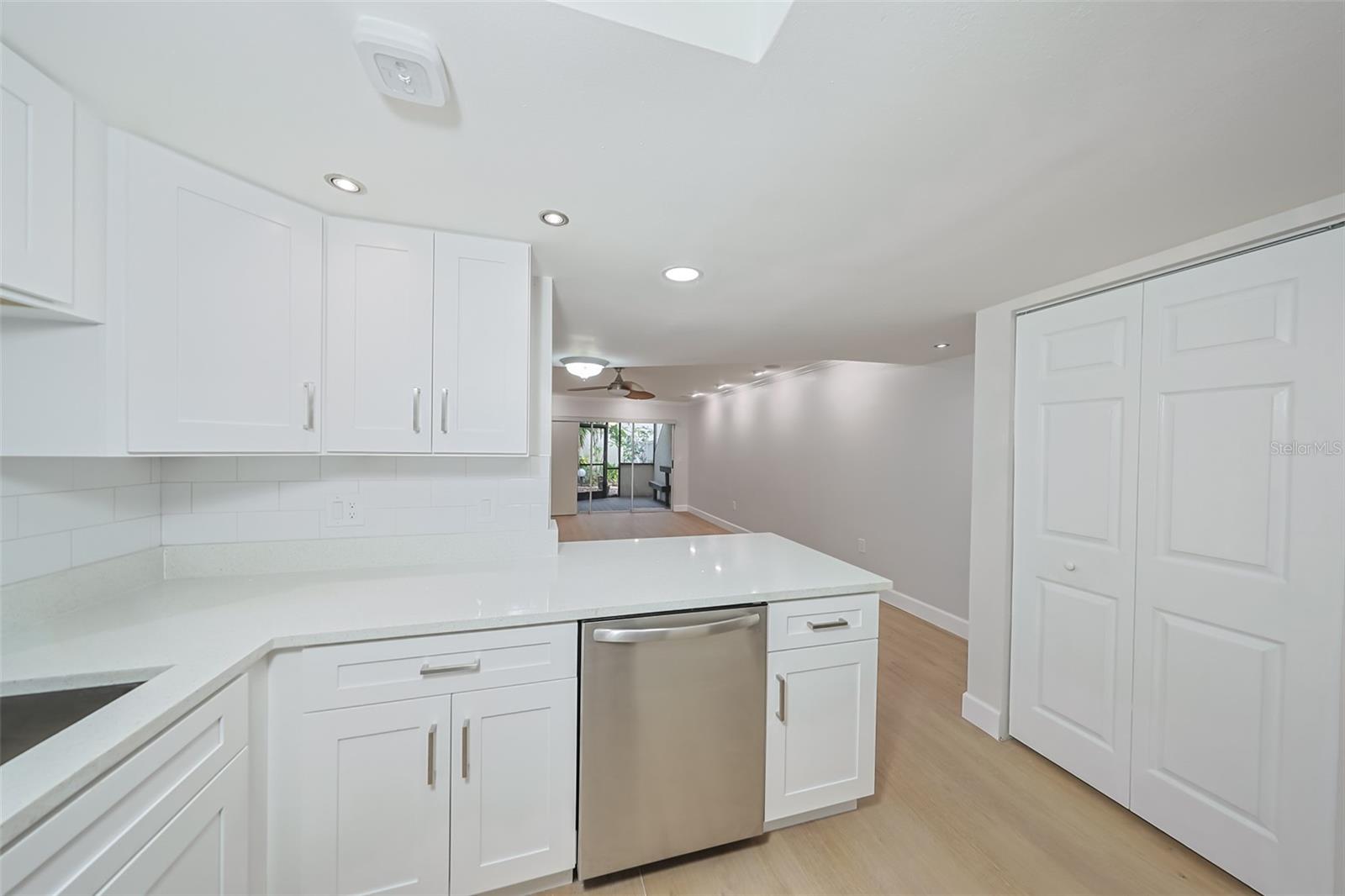 1028 APOLLO BEACH BLVD #2, APOLLO BEACH, FL, 33572