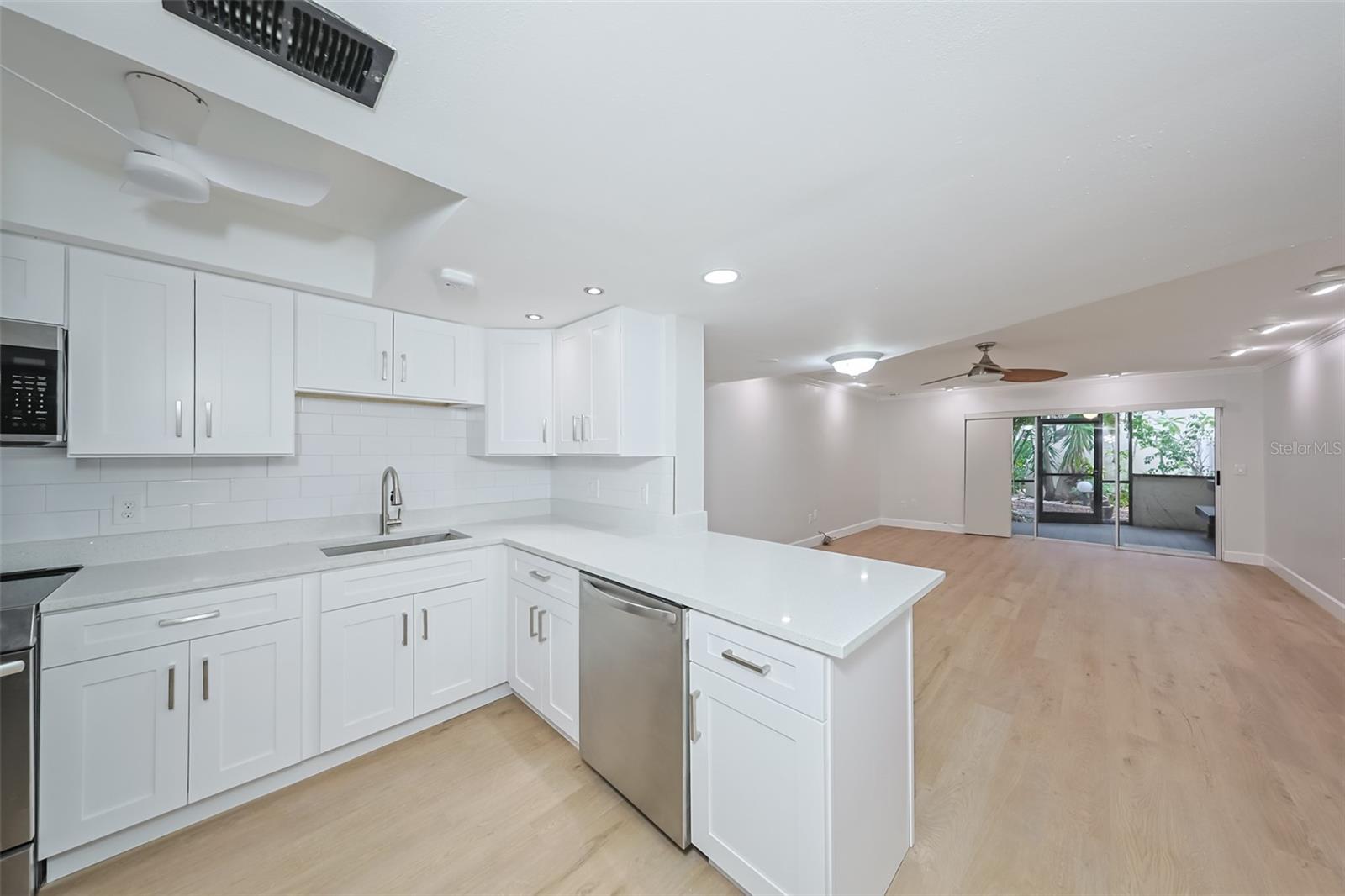 1028 APOLLO BEACH BLVD #2, APOLLO BEACH, FL, 33572