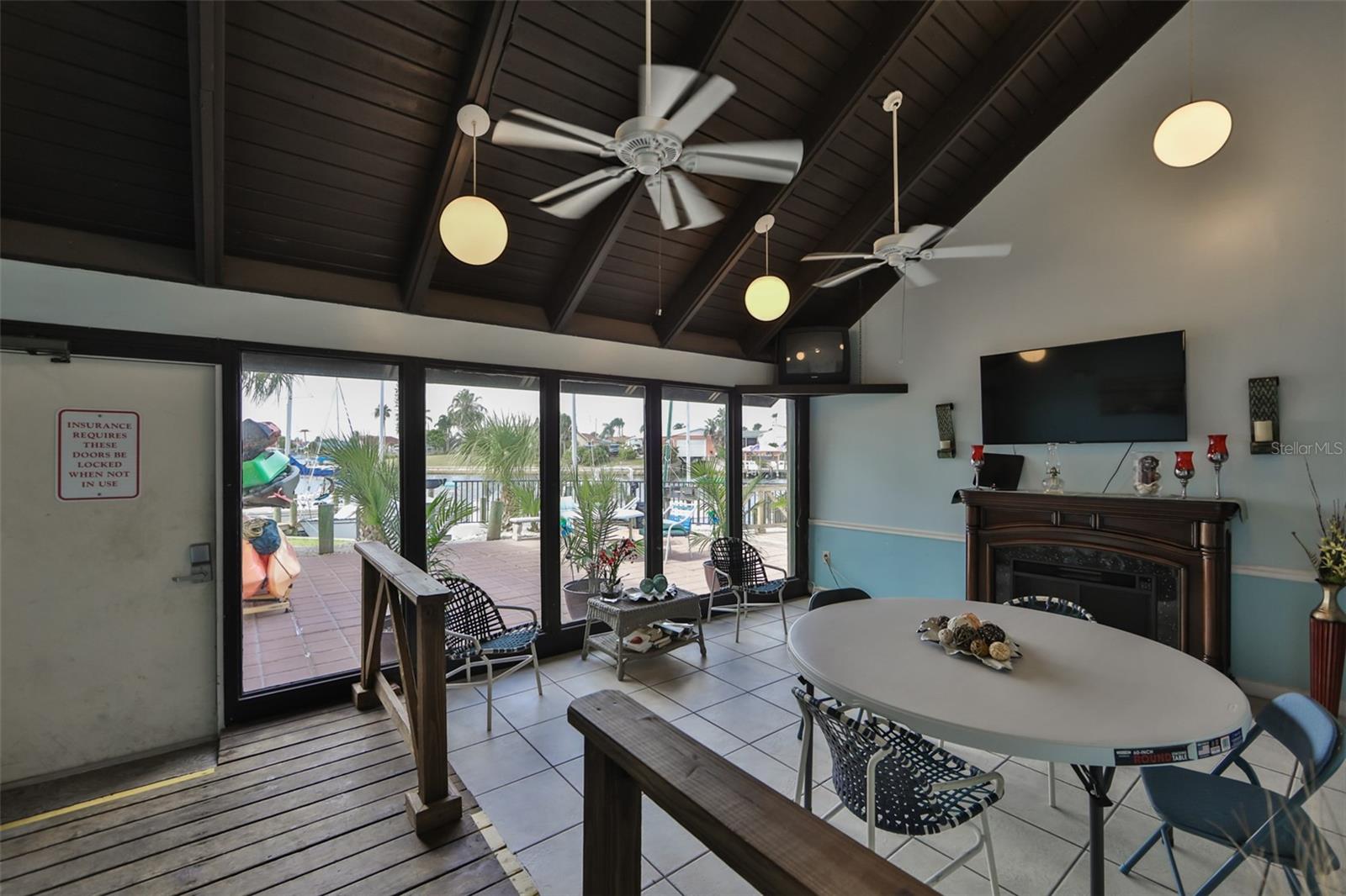 1028 APOLLO BEACH BLVD #2, APOLLO BEACH, FL, 33572