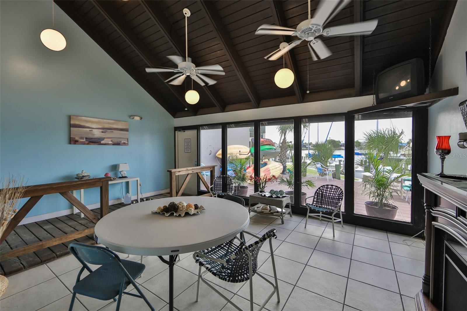 1028 APOLLO BEACH BLVD #2, APOLLO BEACH, FL, 33572