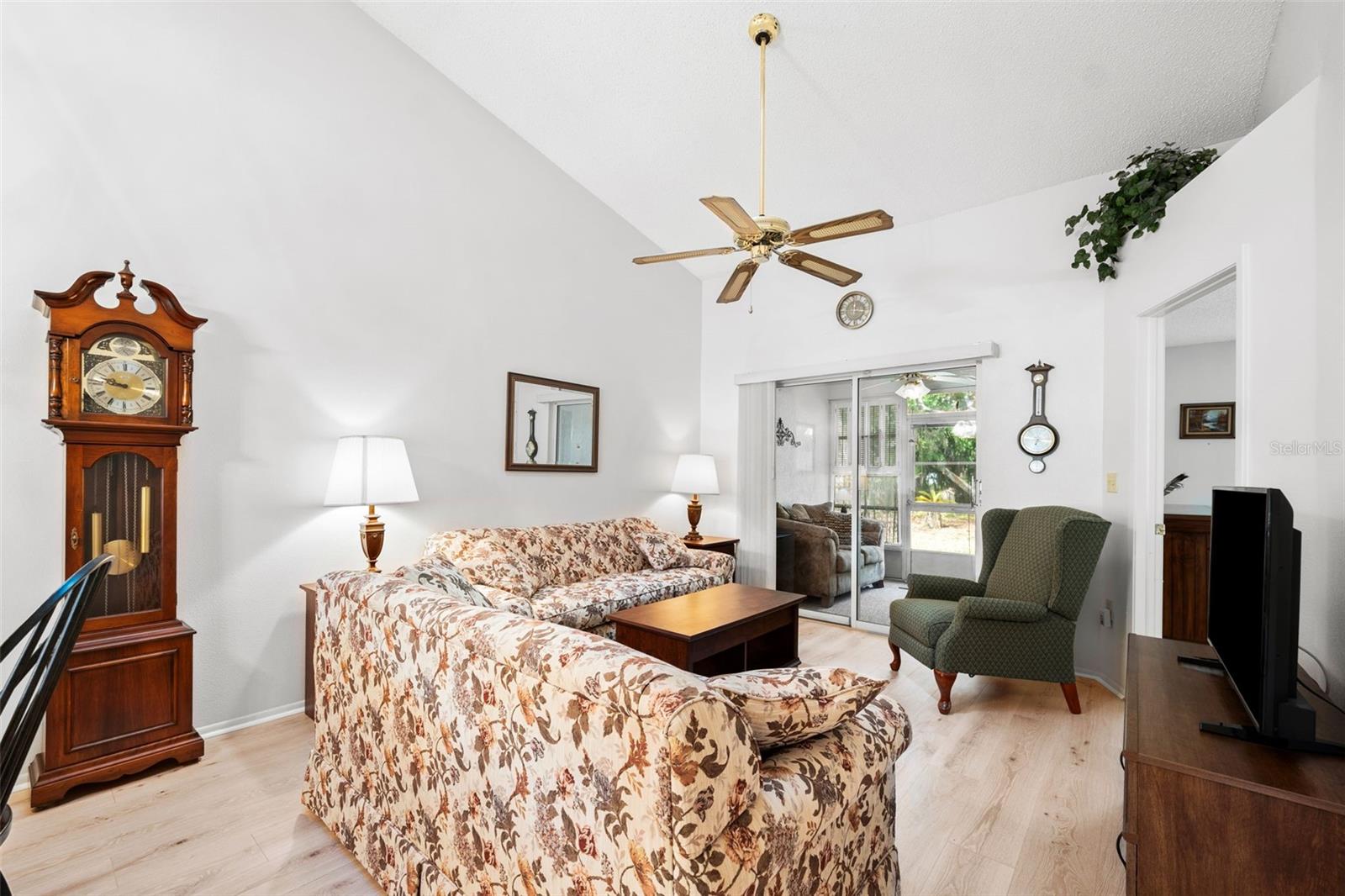 4557 GLEN HOLW, NEW PORT RICHEY, FL, 34653