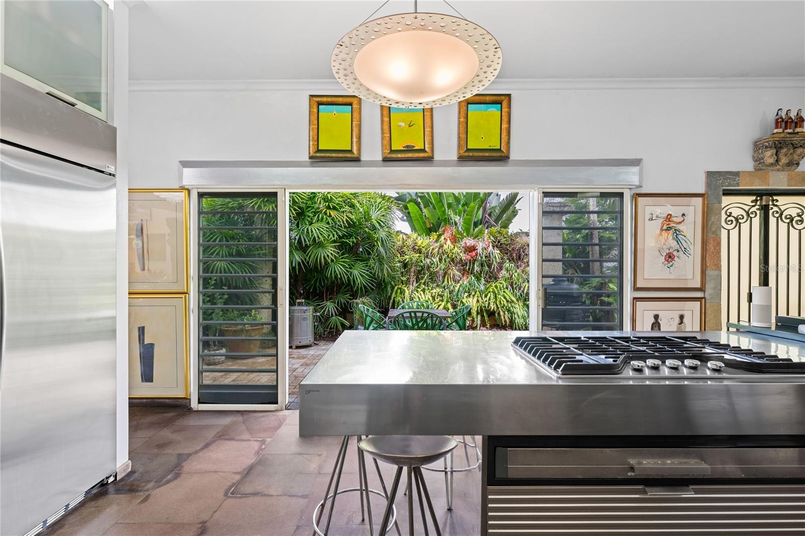 PR9116969 Property Photo