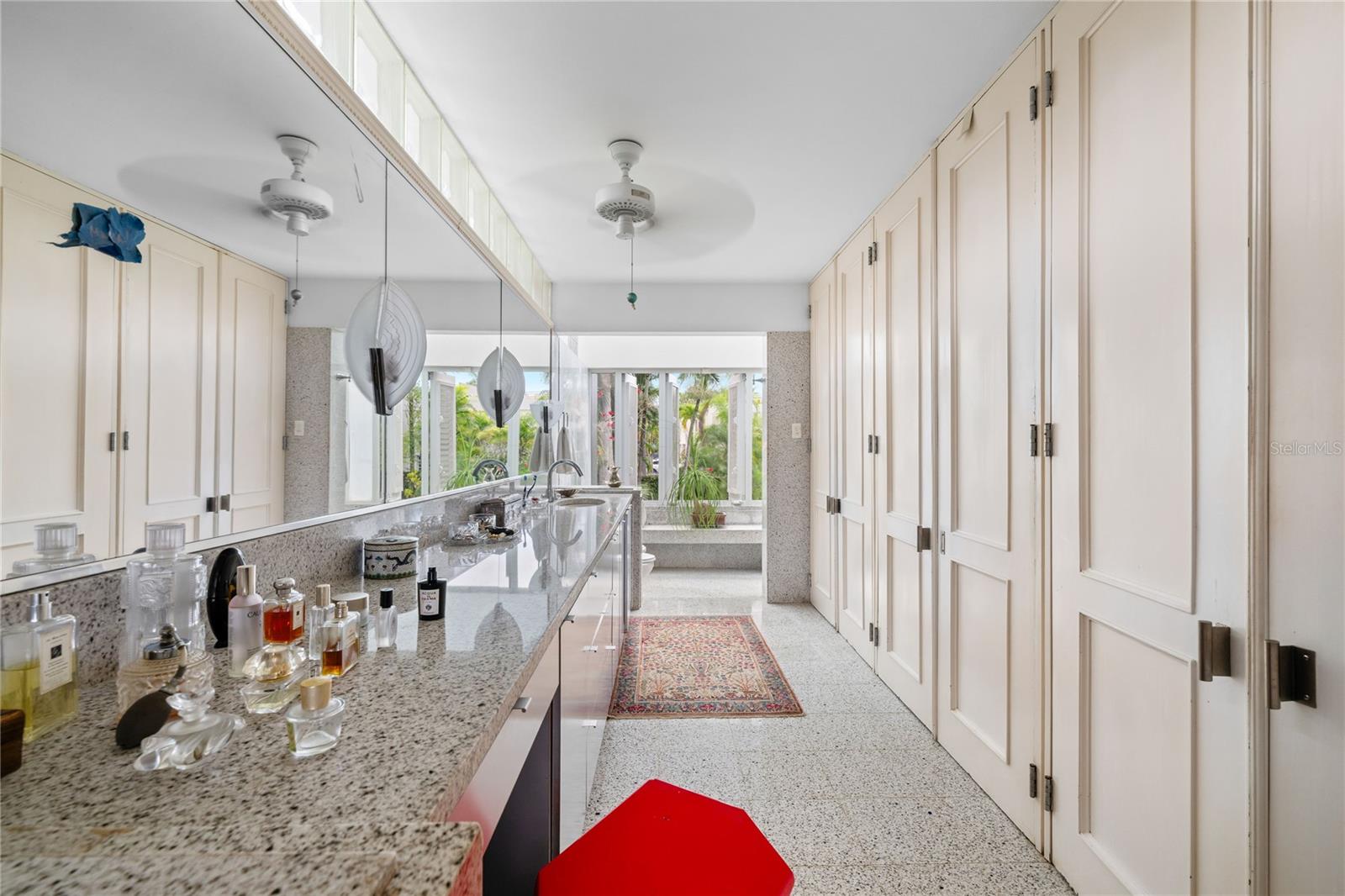 PR9116969 Property Photo